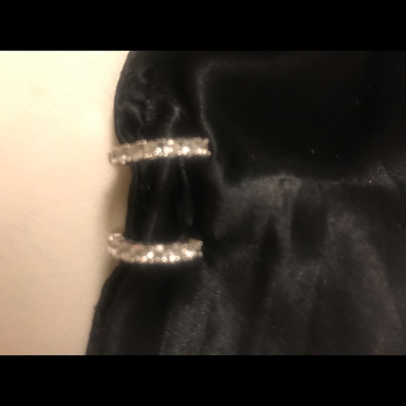 5 pairs of Earrings - Picture 8 of 8